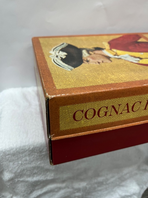 ブランデー ヘネシー （お酒）の商品画像 - 査定依頼日：2026年2月20日 - 最高査定価格：14,000円