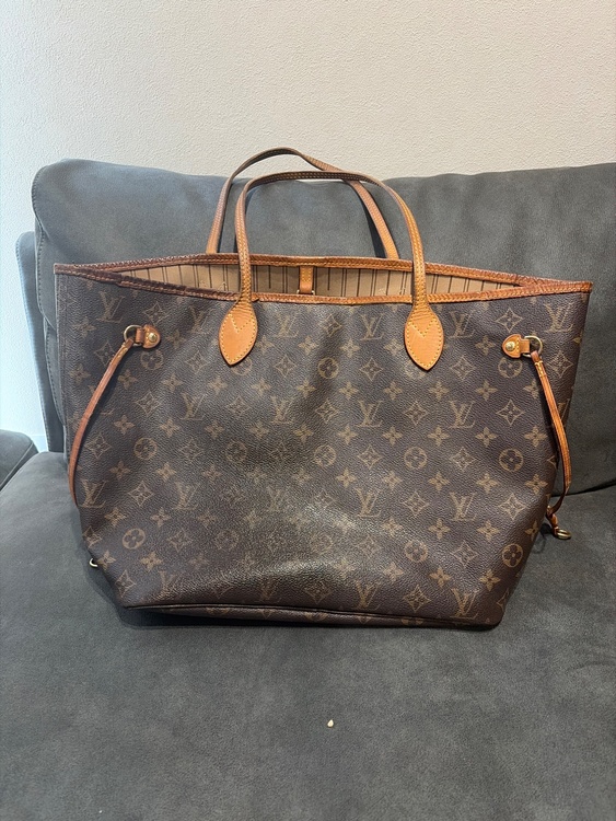 LOUIS VUITTON ネブァーフル（ブランドバッグ）の商品画像 - 査定依頼日：2026年6月17日 - 最高査定価格：140,000円