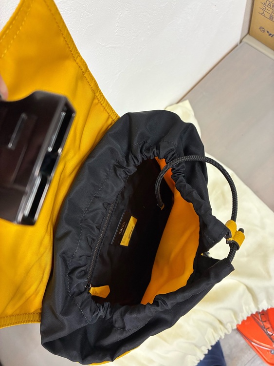 フェンディネス7VZ067（ブランドバッグ）の商品画像 - 査定依頼日：2025年10月30日 - 最高査定価格：70,000円