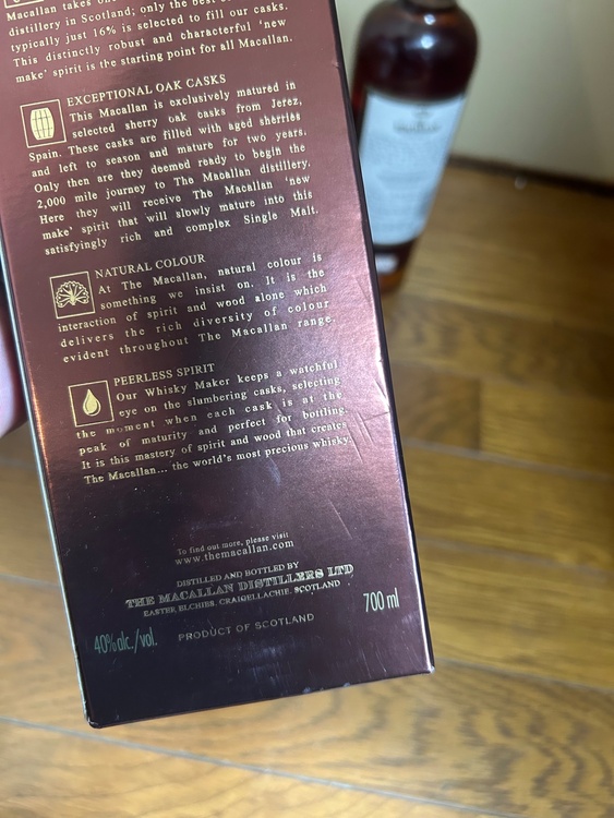 マッカラン12年シェリーオーク 旧ボトル ウイスキー 700ml 40% 箱付（お酒）の商品画像 - 査定依頼日：2026年8月30日 - 最高査定価格：15,000円
