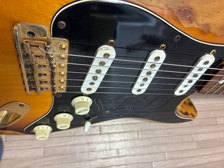 SN8955094 スティービーレイヴォーン（ピアノ・楽器・PA機材）の商品画像 - 査定依頼日：2026年4月28日 - 最高査定価格：130,000円