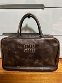 ボーバッグ　ラージ（ブランドバッグ）の商品画像 - 査定依頼日：2026年1月16日 - 最高査定価格：250,000円