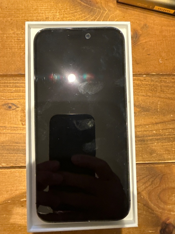 iPhone iPhone 14 Pro Max 128GB docomo（スマホ）の商品画像 - 査定依頼日：2026年8月15日 - 最高査定価格：80,000円