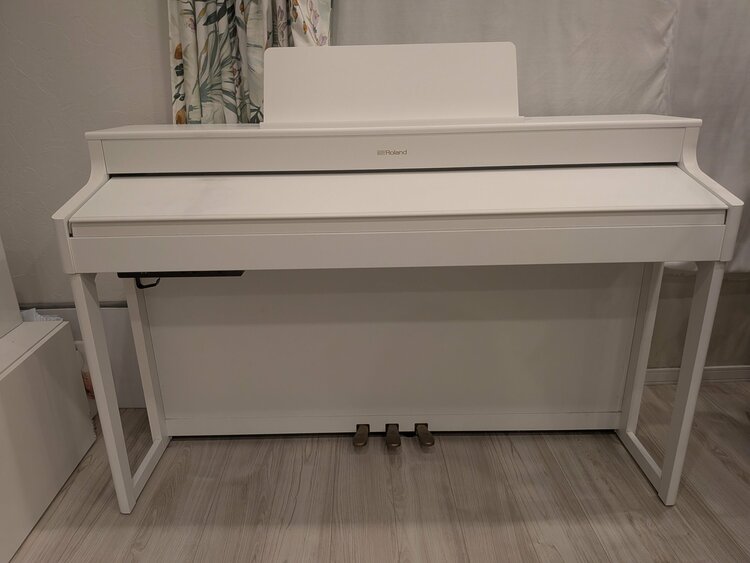 HP702-WH（ピアノ・楽器・PA機材）の商品画像 - 査定依頼日：2026年5月6日 - 最高査定価格：5,000円