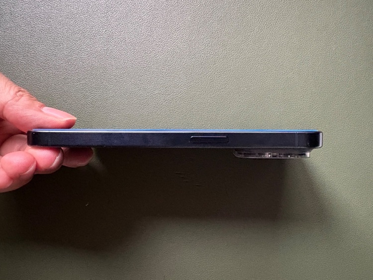 iPhone 15 Pro 512GB SIMフリー（スマホ）の商品画像 - 査定依頼日：2025年11月9日 - 最高査定価格：113,000円