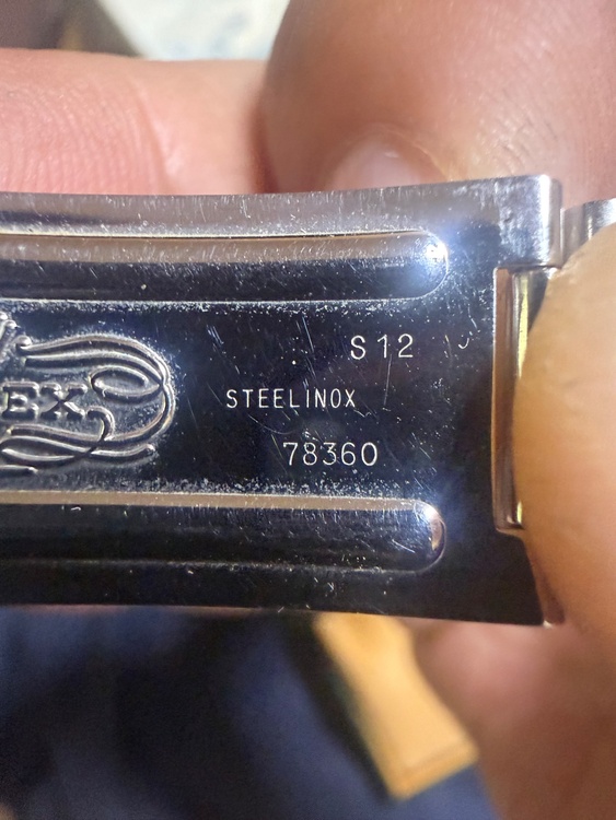 ロレックス GMTマスター 赤青ベゼル（ペプシ）（高級時計）の商品画像 - 査定依頼日：2026年9月16日 - 最高査定価格：1,980,000円