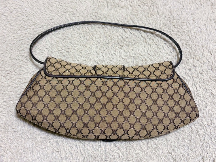 セリーヌ  （ブランドバッグ）の商品画像 - 査定依頼日：2026年1月10日 - 最高査定価格：40,000円