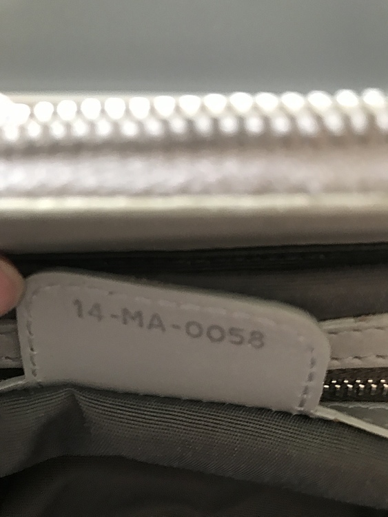 クリスチャンディオール カレーニナ（ブランドバッグ）の商品画像 - 査定依頼日：2019年10月12日 - 最高査定価格：17,000円