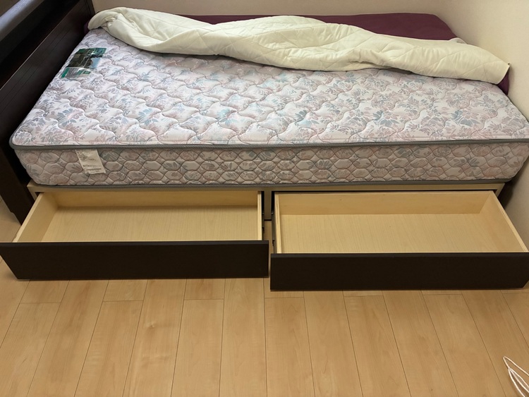 セミダブルベッド(木製)とマットレス（家具・寝具）の商品画像 - 査定依頼日：2025年9月23日 - 最高査定価格：3,000円