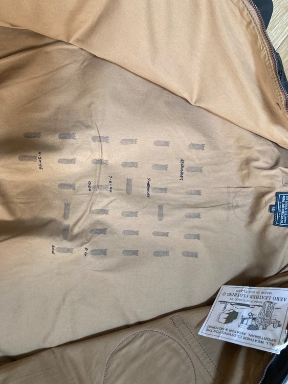 エアロレザー　A2フライトジャケット（古着・ファッション）の商品画像 - 査定依頼日：2026年4月14日 - 最高査定価格：28,000円