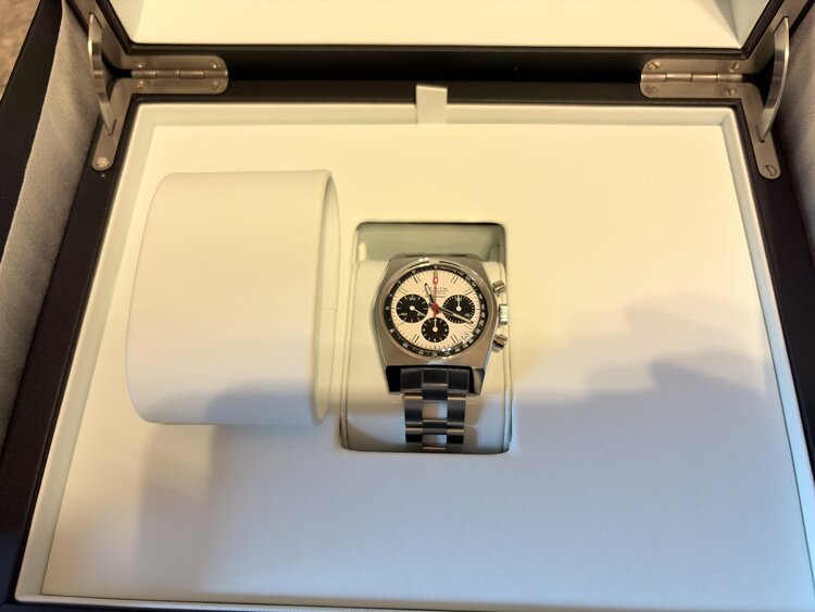 CHRONOMASTER REVIVAL A384（高級時計）の商品画像 - 査定依頼日：2026年7月4日 - 最高査定価格：810,000円
