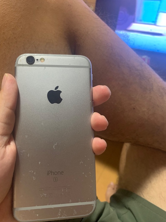 iPhone iPhone6s 16GB au（スマホ）の商品画像 - 査定依頼日：2026年7月24日 - 最高査定価格：100,000円