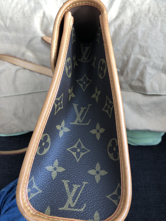 スクエア（ブランドバッグ）の商品画像 - 査定依頼日：2020年12月22日 - 最高査定価格：110,000円