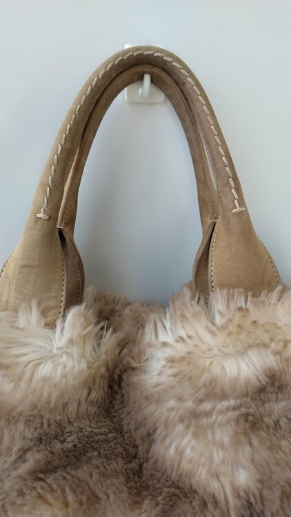 プラダ  （ブランドバッグ）の商品画像 - 査定依頼日：2026年1月23日 - 最高査定価格：100,000円