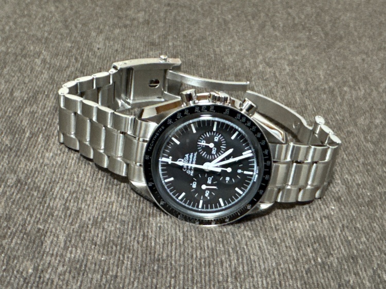 スピードマスタープロフェッショナル（高級時計）の商品画像 - 査定依頼日：2026年4月26日 - 最高査定価格：590,000円