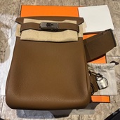 ケリーアッカドpm（ブランドバッグ）の商品画像 - 査定依頼日：2025年11月22日 - 最高査定価格：1,200,000円