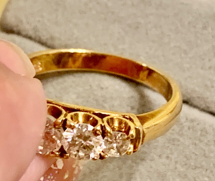 ダイヤモンドの指輪（宝石）の商品画像 - 査定依頼日：2025年7月15日 - 最高査定価格：100,000円