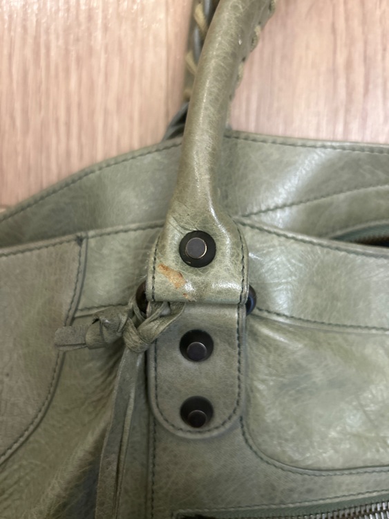 バレンシアガ  （ブランドバッグ）の商品画像 - 査定依頼日：2025年11月15日 - 最高査定価格：50,000円