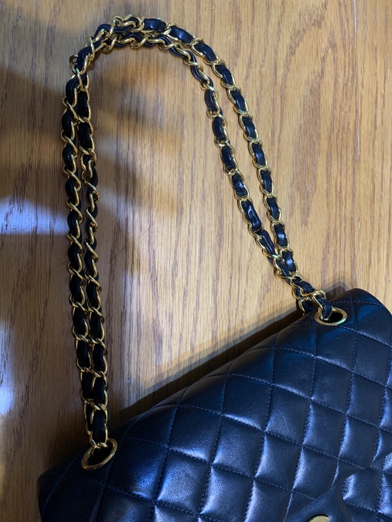 マトラッセ23（ブランドバッグ）の商品画像 - 査定依頼日：2026年3月31日 - 最高査定価格：700,000円