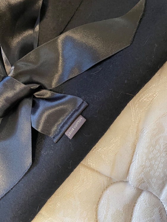 ミンクマフラー（ブランド財布・小物）の商品画像 - 査定依頼日：2025年11月16日 - 最高査定価格：450,000円