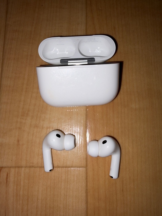AirPodspro3（オーディオ・スピーカー）の商品画像 - 査定依頼日：2026年9月20日 - 最高査定価格：14,100円