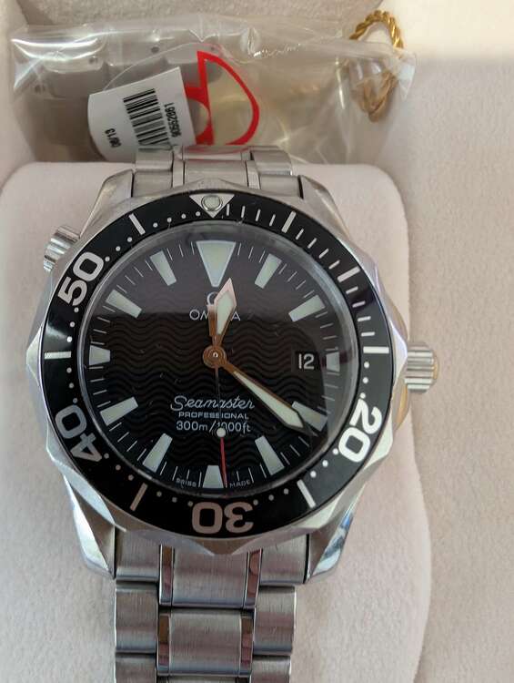 プロフェッショナル　クォーツ（高級時計）の商品画像 - 査定依頼日：2025年2月15日 - 最高査定価格：230,000円