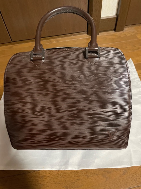 ポンヌフ（ブランドバッグ）の商品画像 - 査定依頼日：2025年11月16日 - 最高査定価格：70,000円