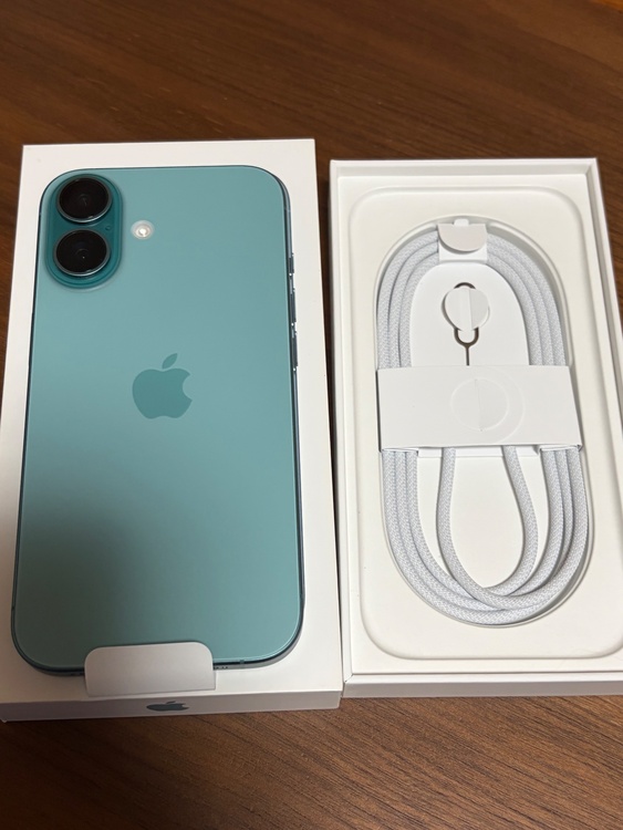 iPhone iPhone 16 256GB SIMフリー（スマホ）の商品画像 - 査定依頼日：2026年8月6日 - 最高査定価格：90,000円