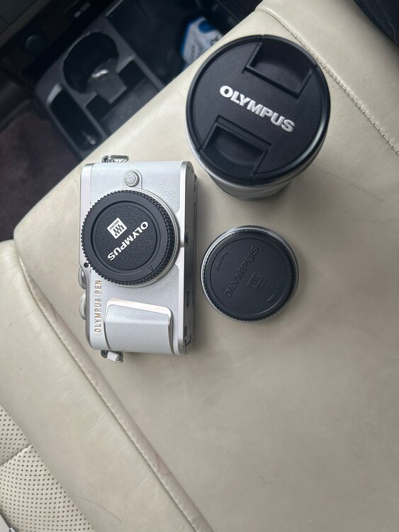 E-PL10（カメラ）の商品画像 - 査定依頼日：2025年3月15日 - 最高査定価格：54,000円