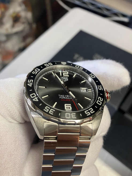 フォーミュラ1キャリバー5（高級時計）の商品画像 - 査定依頼日：2026年1月6日 - 最高査定価格：140,000円