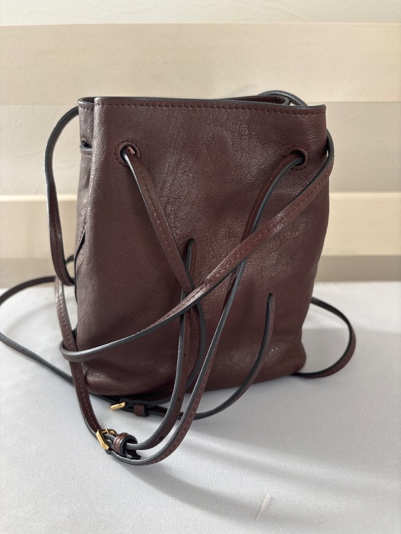 ミュウミュウ  （ブランドバッグ）の商品画像 - 査定依頼日：2026年1月10日 - 最高査定価格：100,000円