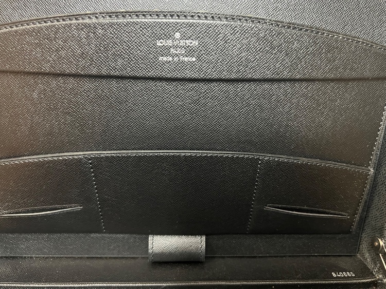 スーパープレジデントを縮小したスペシャルオーダー品‼︎（ブランドバッグ）の商品画像 - 査定依頼日：2026年3月28日 - 最高査定価格：250,000円