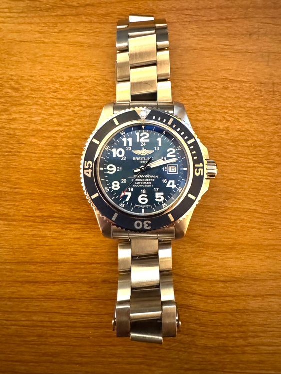 ブライトリング スーパーオーシャン A17392D（高級時計）の商品画像 - 査定依頼日：2026年2月18日 - 最高査定価格：355,000円
