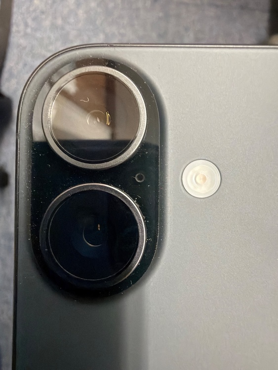 iPhone iPhone 17 256GB SIMフリー（スマホ）の商品画像 - 査定依頼日：2026年6月5日 - 最高査定価格：100,000円