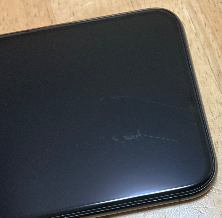 iPhone Xs モデル:MTAW2J/A（スマホ）の商品画像 - 査定依頼日：2025年7月4日 - 最高査定価格：15,000円