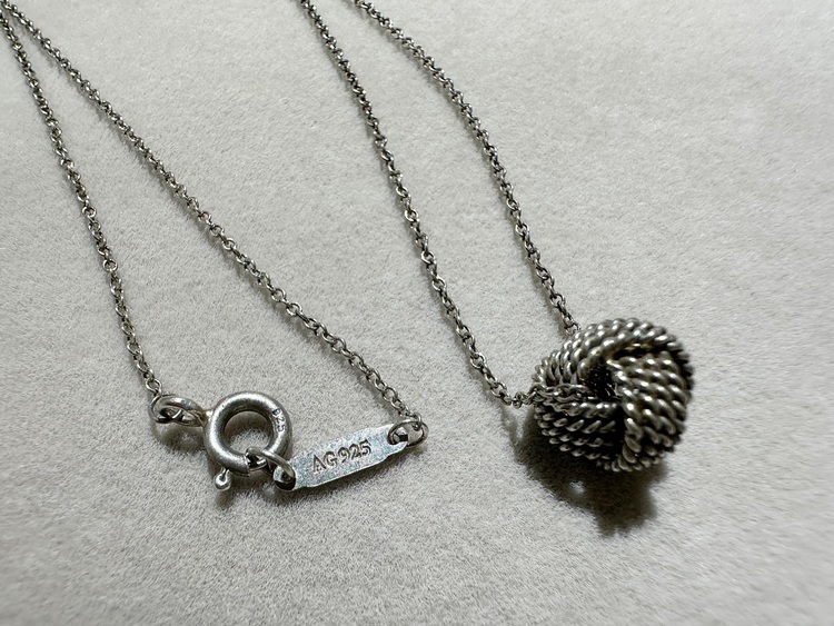 サマセット ツイスト ワイヤーノット ネックレス（金・貴金属）の商品画像 - 査定依頼日：2025年10月23日 - 最高査定価格：10,000円