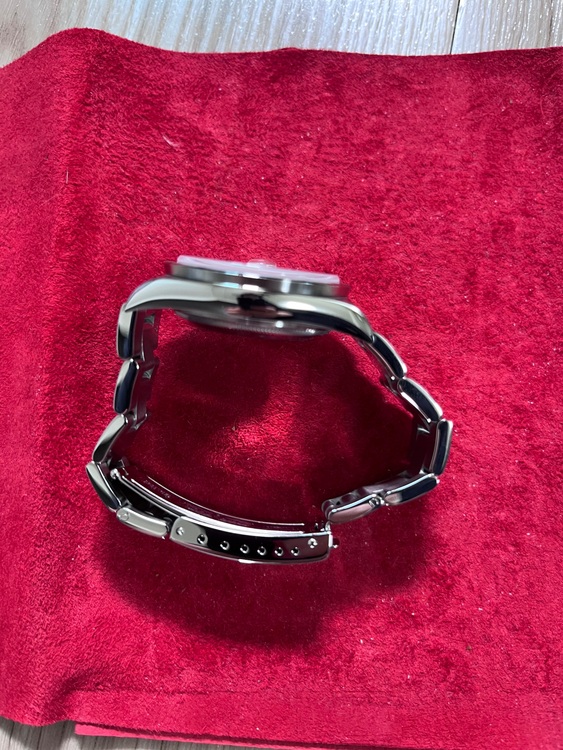 ロレックス パーペチュアル 15210（高級時計）の商品画像 - 査定依頼日：2025年6月12日 - 最高査定価格：550,000円