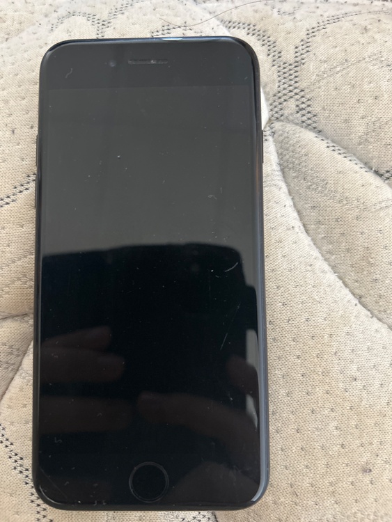 iPhone iPhone SE (第 2 世代) 64GB docomo（スマホ）の商品画像 - 査定依頼日：2026年7月12日 - 最高査定価格：11,000円