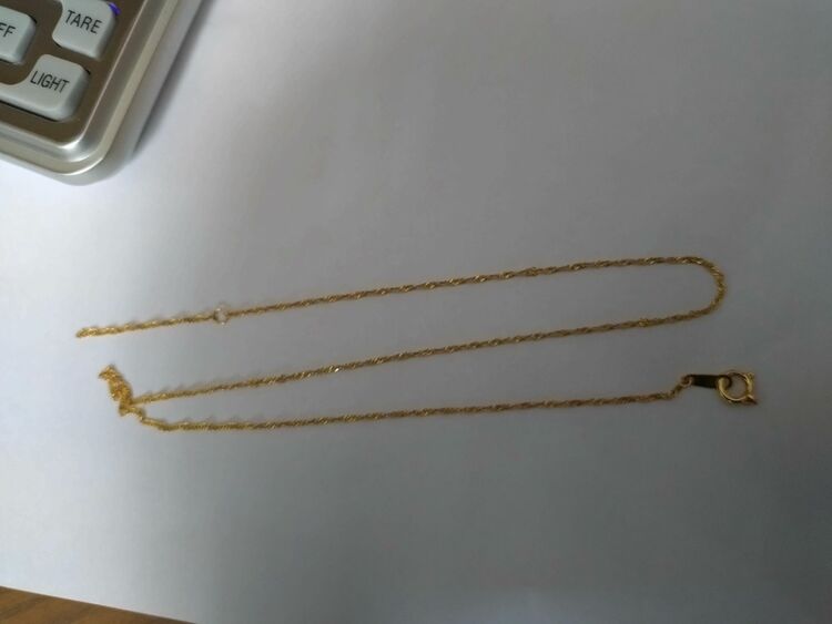 チェーン（金・貴金属）の商品画像 - 査定依頼日：2025年8月6日 - 最高査定価格：99,999,999円