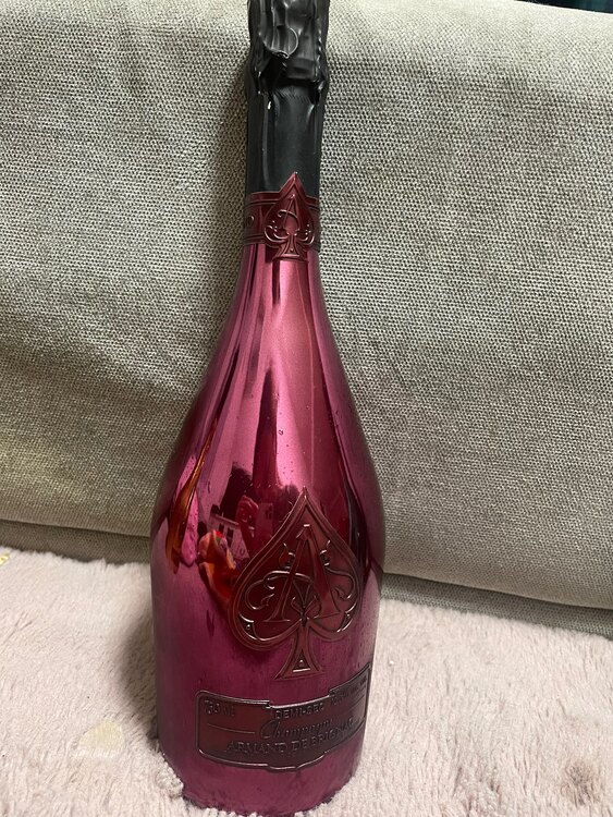 アルマン・ド・ブリニャック ドゥミ・セック（お酒）の商品画像 - 査定依頼日：2025年4月15日 - 最高査定価格：21,000円