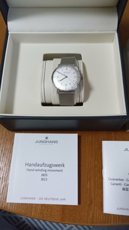 ユンハンス　マックスビル　手巻き（高級時計）の商品画像 - 査定依頼日：2025年12月12日 - 最高査定価格：35,000円
