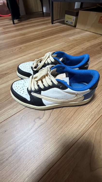 Travis Scott × fragment design × Nike Ai（古着・ファッション）の商品画像 - 査定依頼日：2026年9月29日 - 最高査定価格：55,000円