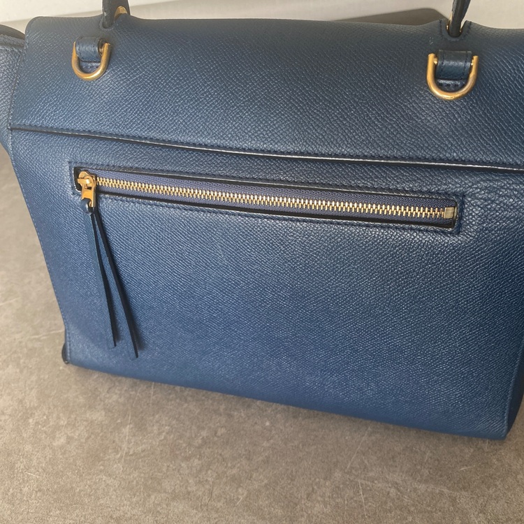 セリーヌ　ベルトバッグ（ブランドバッグ）の商品画像 - 査定依頼日：2025年9月18日 - 最高査定価格：80,000円