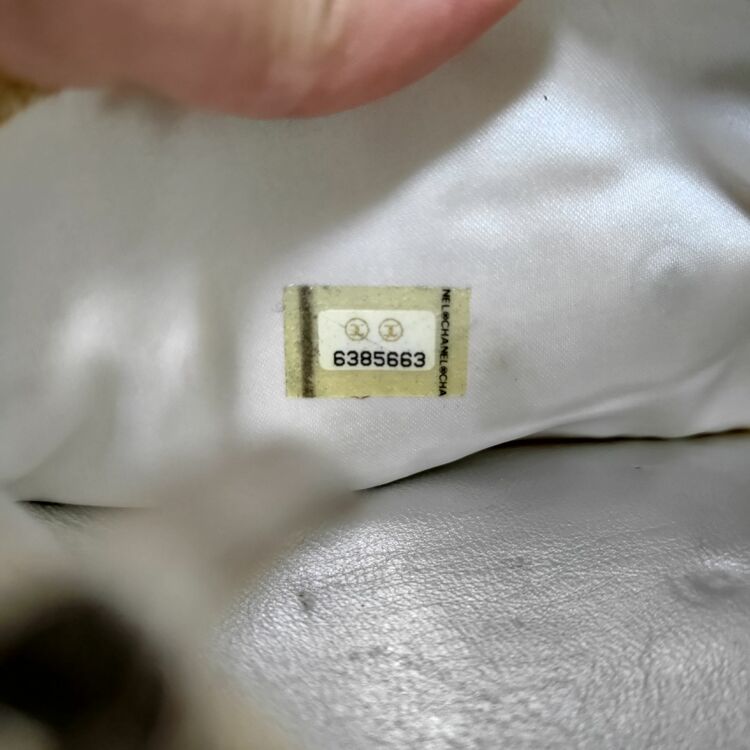 シャネル トラベルライン チェーンショルダーバッグ（ブランドバッグ）の商品画像 - 査定依頼日：2025年10月24日 - 最高査定価格：90,000円