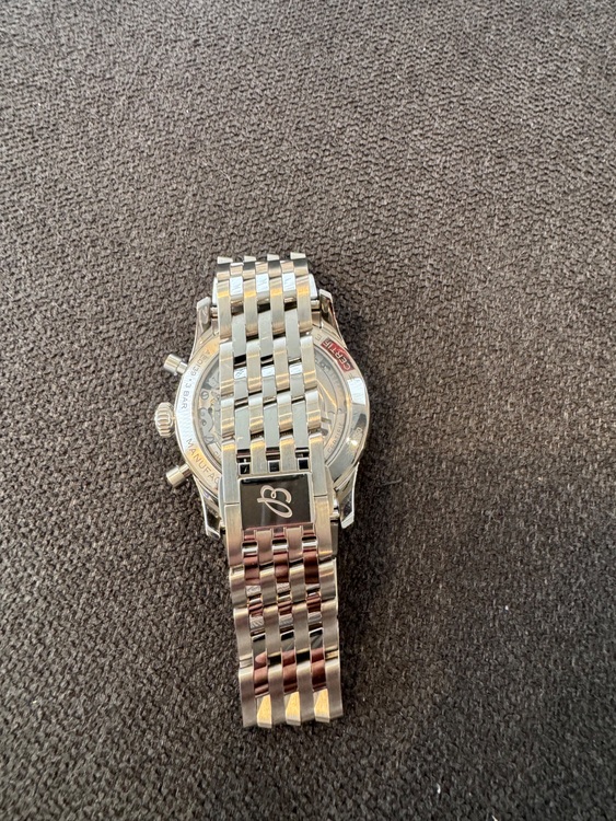 ブライトリング ナビタイマー ブB01 41 クロノグラフ ジャパンエディション （高級時計）の商品画像 - 査定依頼日：2025年9月5日 - 最高査定価格：820,000円