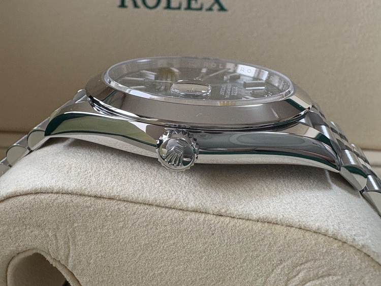 デイトジャスト41（高級時計）の商品画像 - 査定依頼日：2025年6月24日 - 最高査定価格：1,600,000円