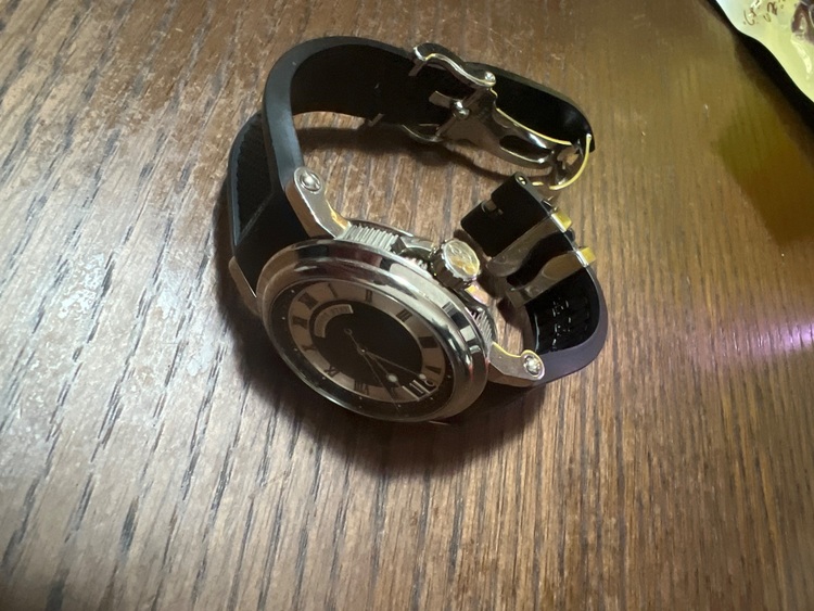 ブレゲ マリーン 581（高級時計）の商品画像 - 査定依頼日：2025年10月15日 - 最高査定価格：1,200,000円