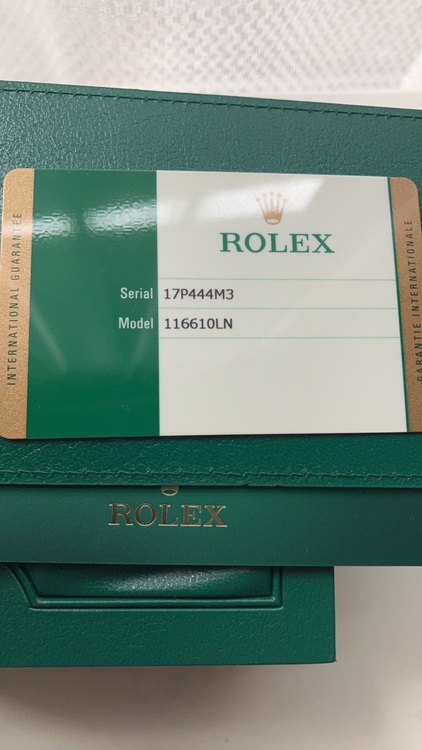 ロレックス サブマリーナー 116610Ｌm（高級時計）の商品画像 - 査定依頼日：2025年8月23日 - 最高査定価格：1,670,000円