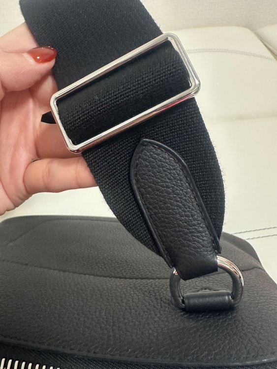 ボリード メッセンジャー（ブランドバッグ）の商品画像 - 査定依頼日：2025年11月16日 - 最高査定価格：900,000円