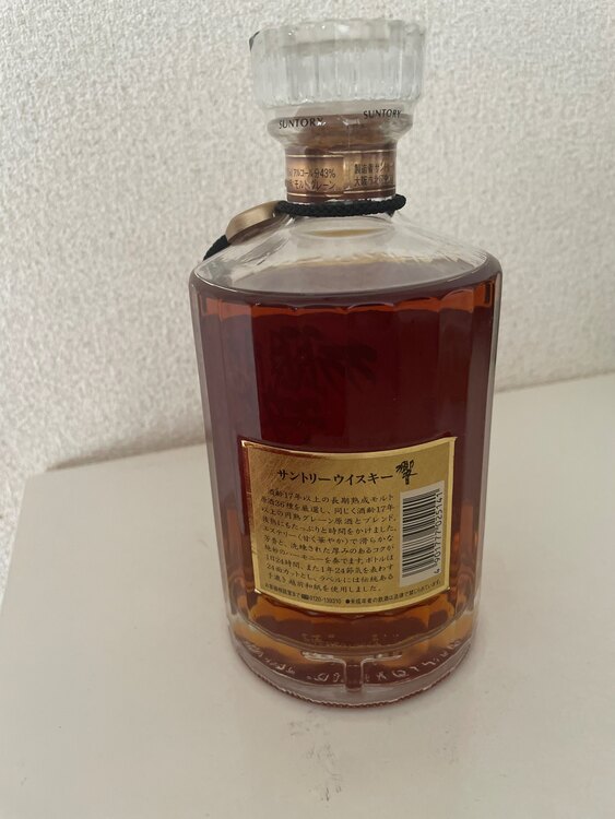 ウイスキー サントリー響 （お酒）の商品画像 - 査定依頼日：2025年2月1日 - 最高査定価格：41,000円